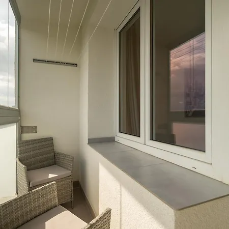 Klid U Lesa 15 Min Od Centra Apartment